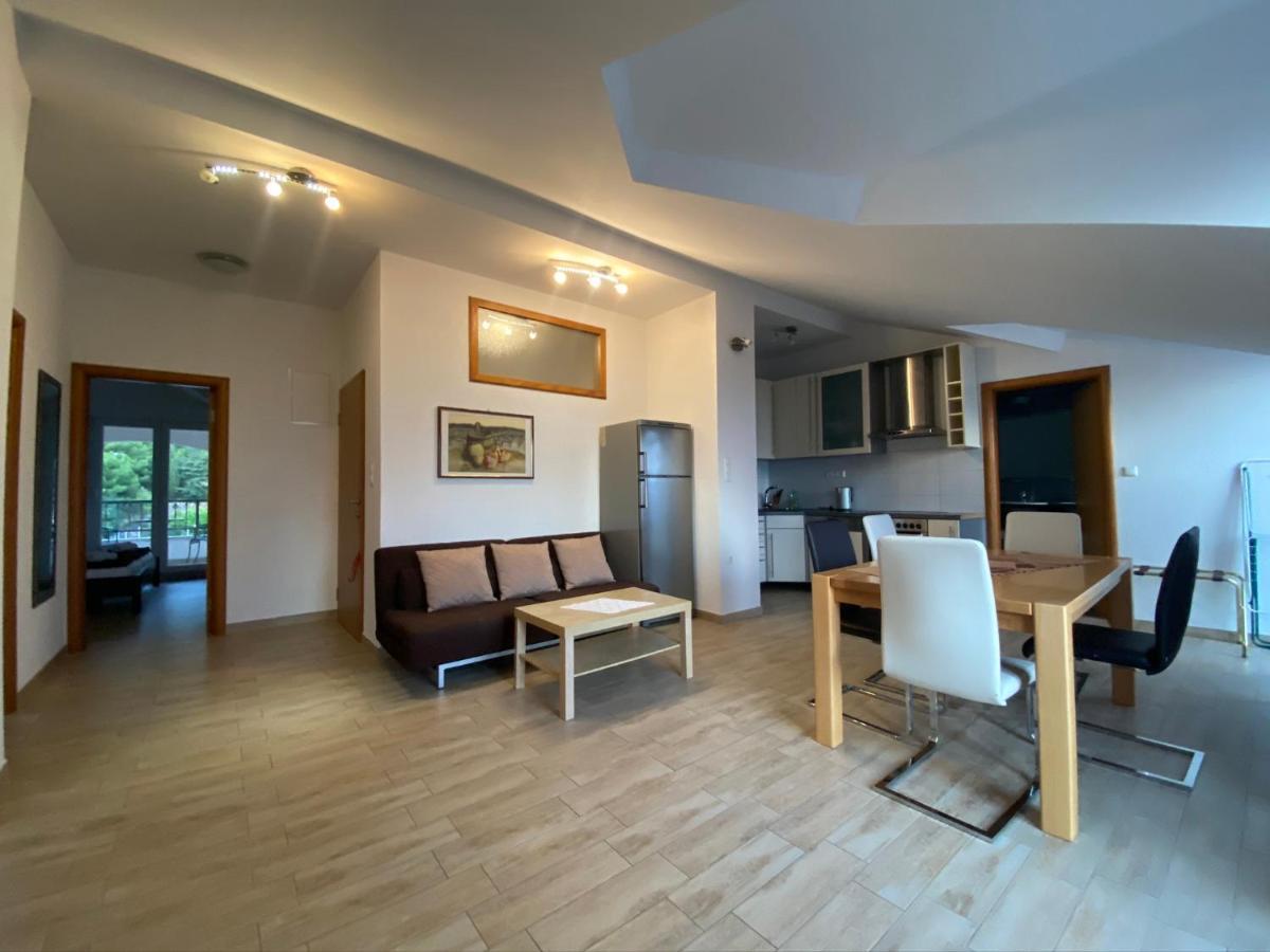 Apartments Grozdana กราดัซ ภายนอก รูปภาพ