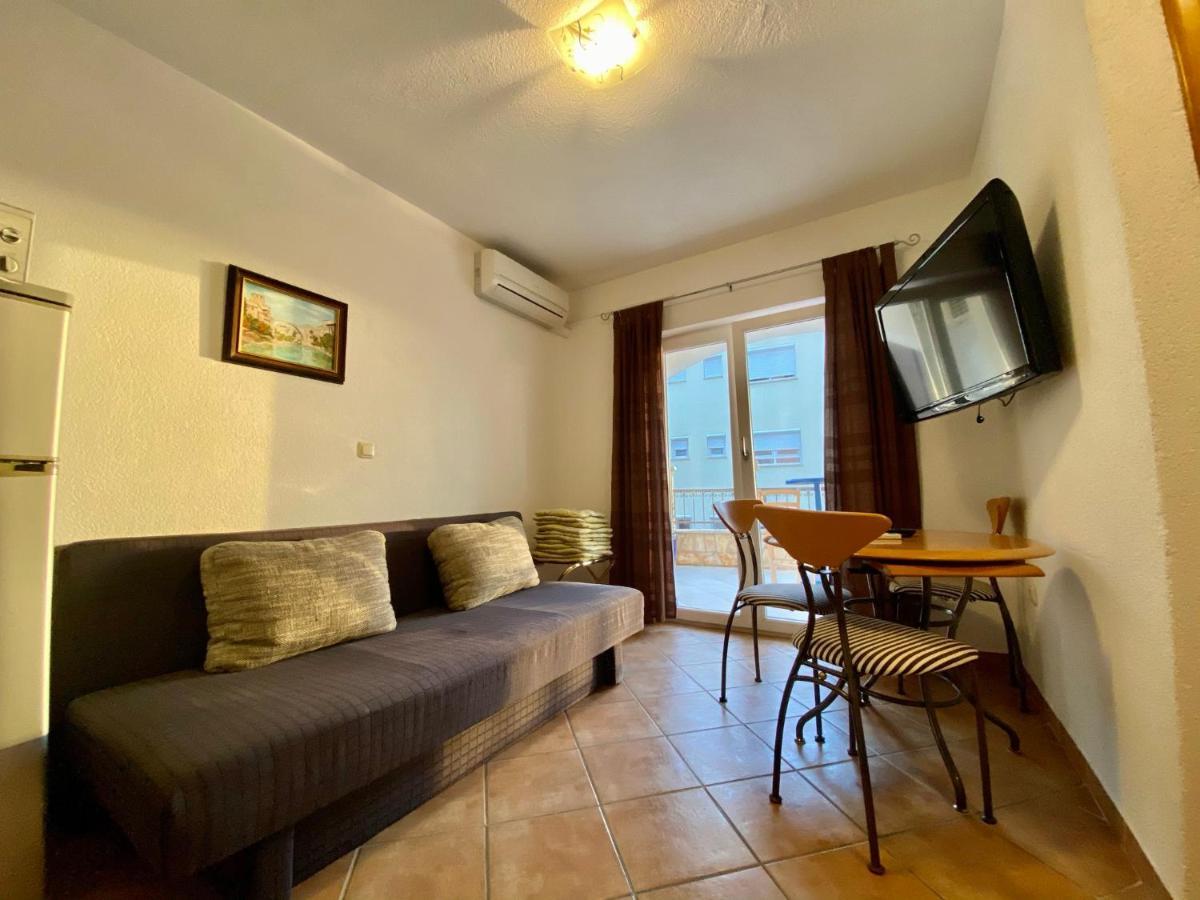 Apartments Grozdana กราดัซ ภายนอก รูปภาพ